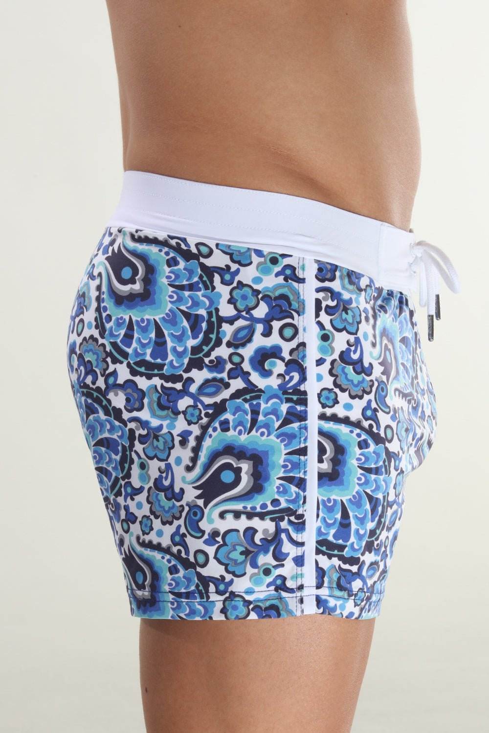 Suit of the Week Fiore '63 Retro Lycra Swimmer – Sauvage Swimwear